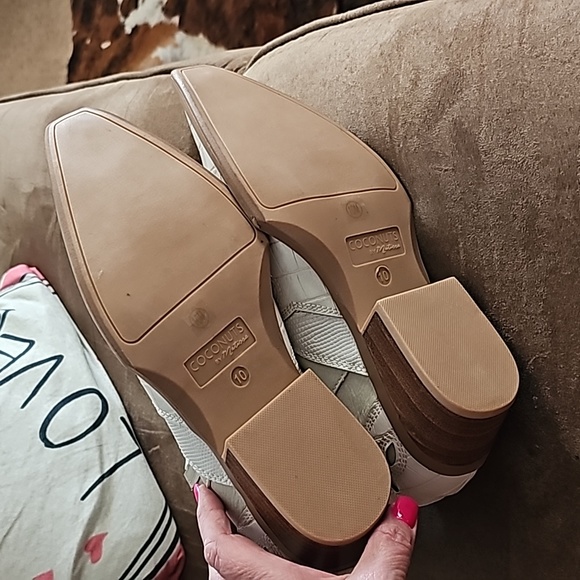 BOOTIES - Picture 4 of 4